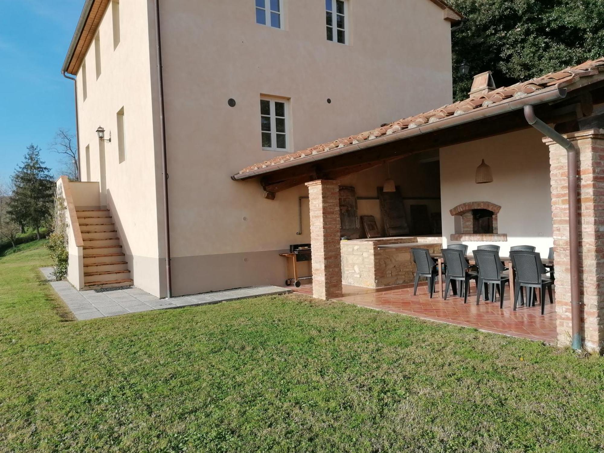 Borgo Fajani Guest House Terricciola Luaran gambar