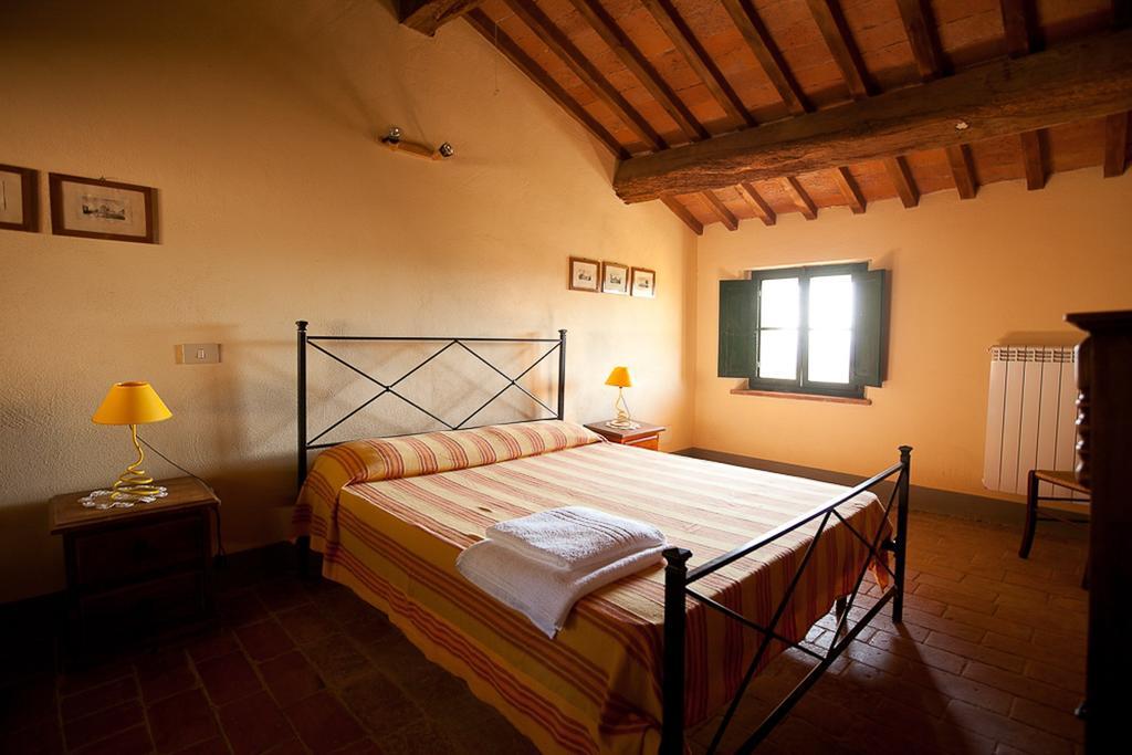 Borgo Fajani Guest House Terricciola Luaran gambar