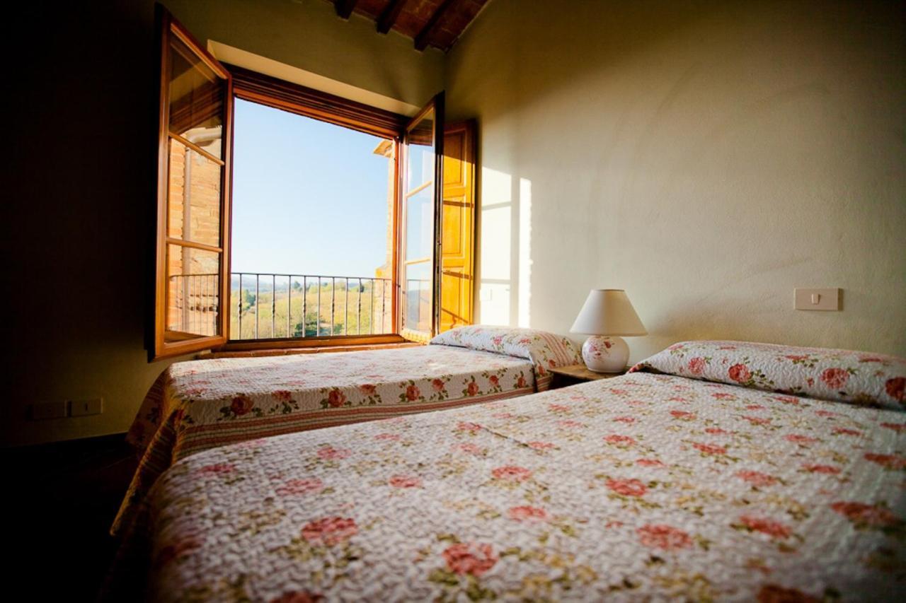 Borgo Fajani Guest House Terricciola Luaran gambar